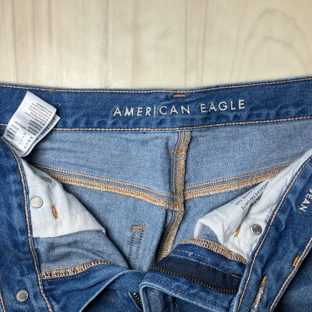 American Eagle Outfitters Women's Mom Jeans